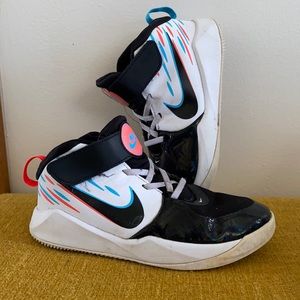 Nike boys size 2 Velcro high tops